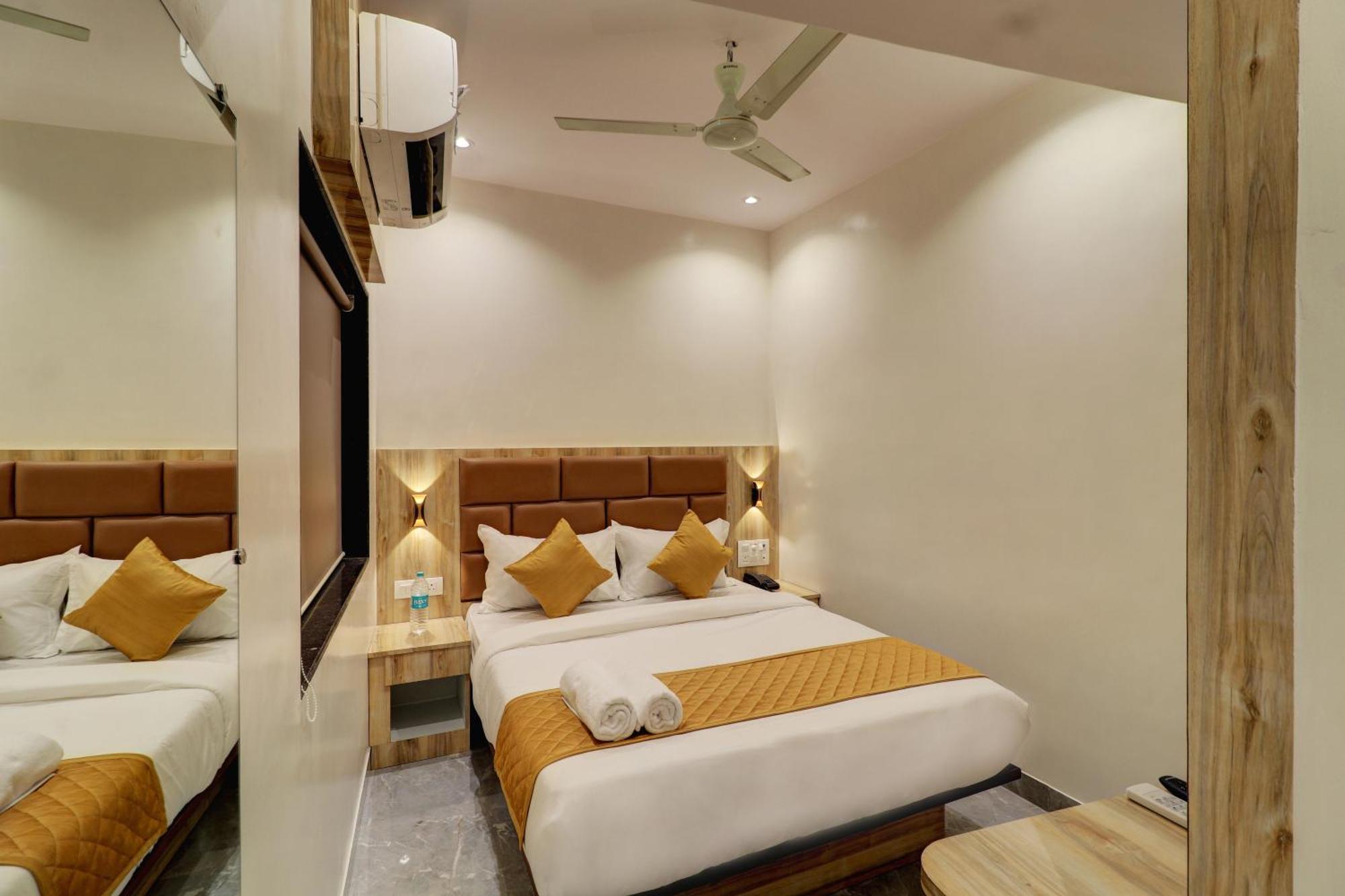 Hotel Enigma Inn มุมไบ ภายนอก รูปภาพ